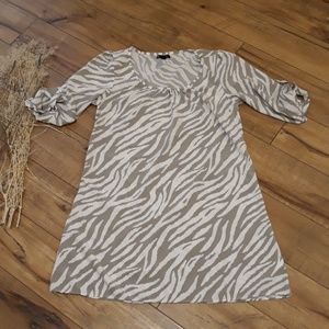 GAP Light Zebra Pattern Dress. Size small.
